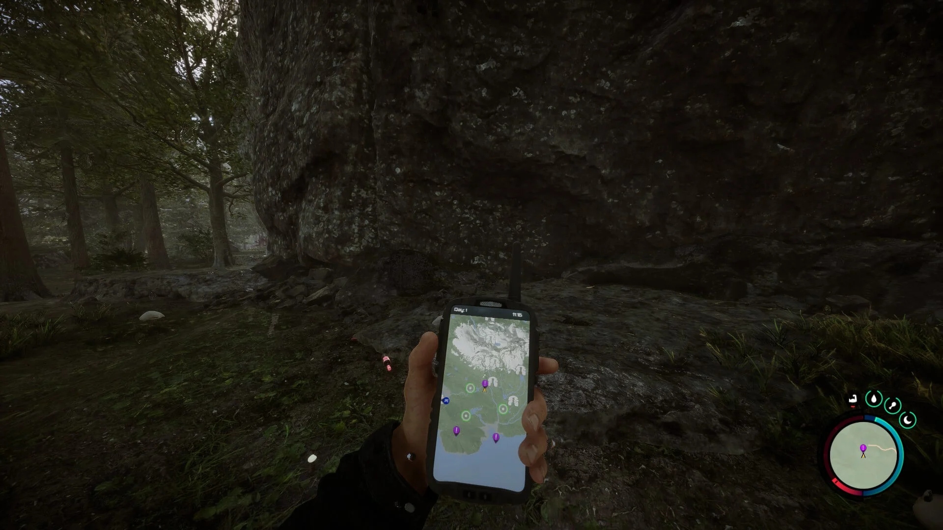 Location of the flashlight in Sons of the Forest